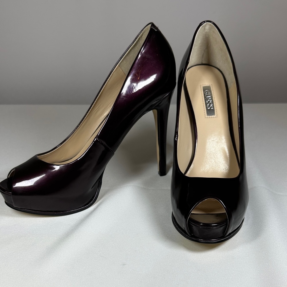 GUESS - NEW - Size 6.5 Deep Burgundy Peep-Toe 4.5 Platform Heels NEVER WORN